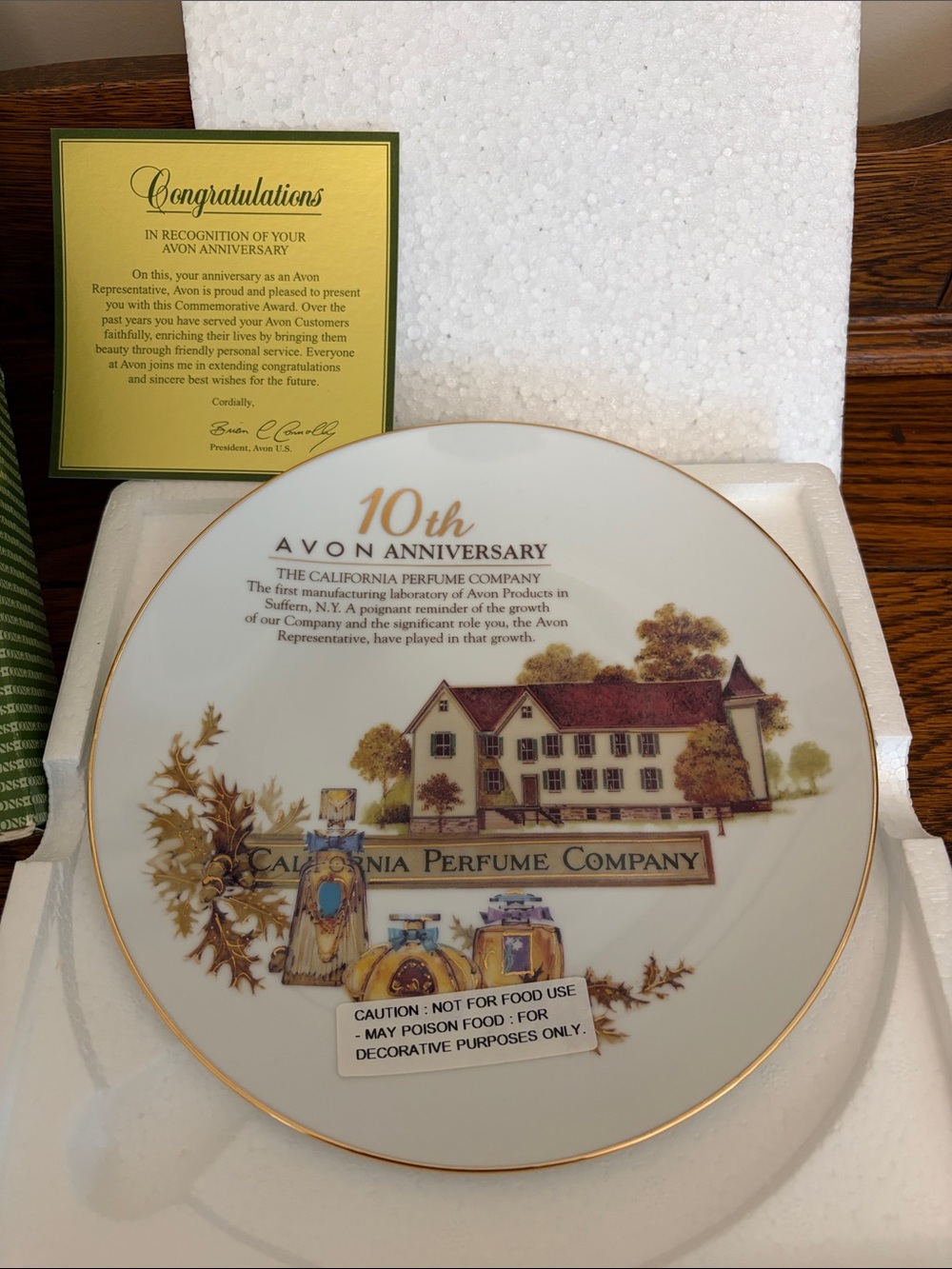 Avon 10th Anniversary Decorative Plate - White and Gold